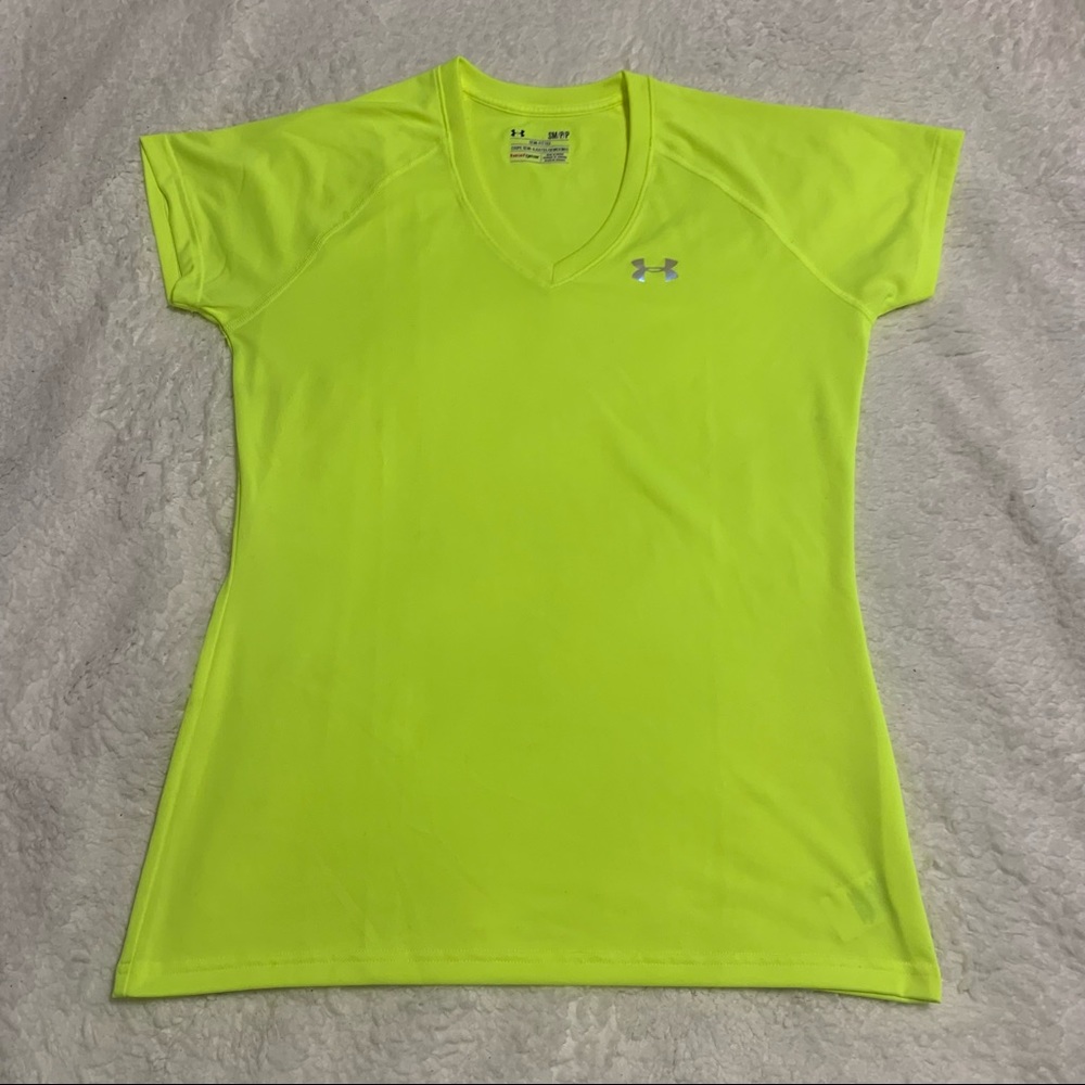 🌸 3/$15 Under Armour Women’s HeatGear V-Neck Yellow Short Sleeve Tee Size S